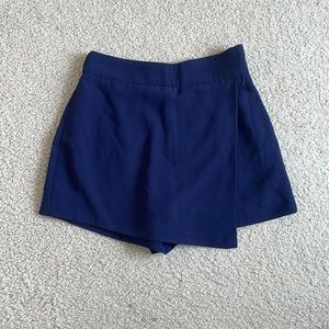 Navy skort!!!